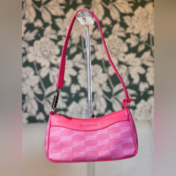 Balenciaga Handbags - Balenciaga RARE 90s Pink Shoulder Bag EUC